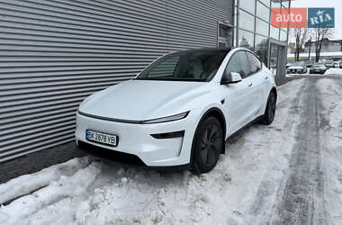 Внедорожник / Кроссовер Tesla Model Y 2025 в Ровно