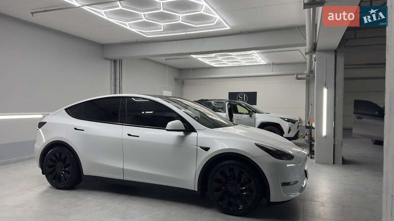 Позашляховик / Кросовер Tesla Model Y 2022 в Дніпрі