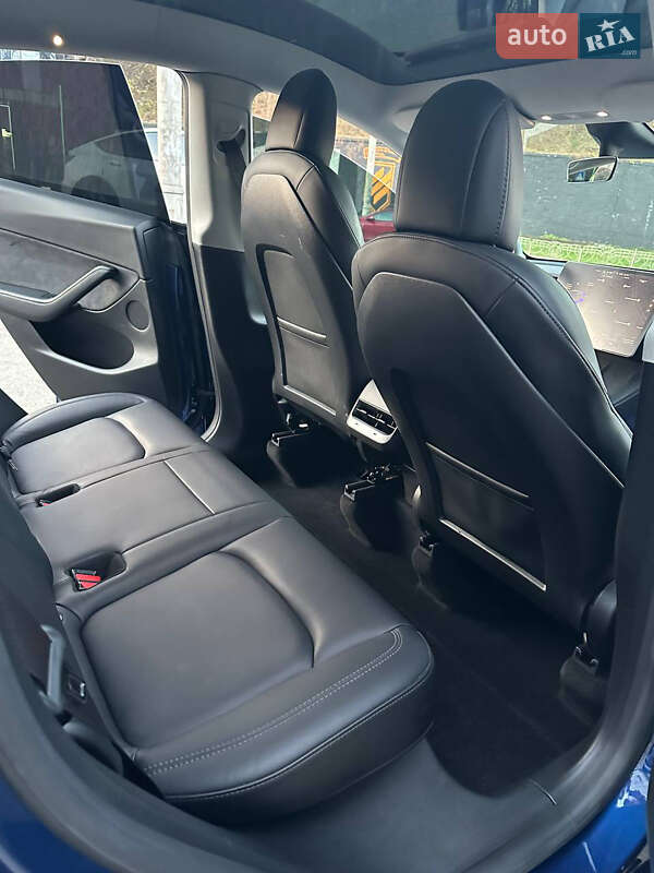 Позашляховик / Кросовер Tesla Model Y 2021 в Києві фото 7 Позашляховик / Кросовер Tesla Model Y 2021 в Києві