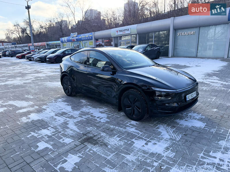 Позашляховик / Кросовер Tesla Model Y 2025 в Дніпрі