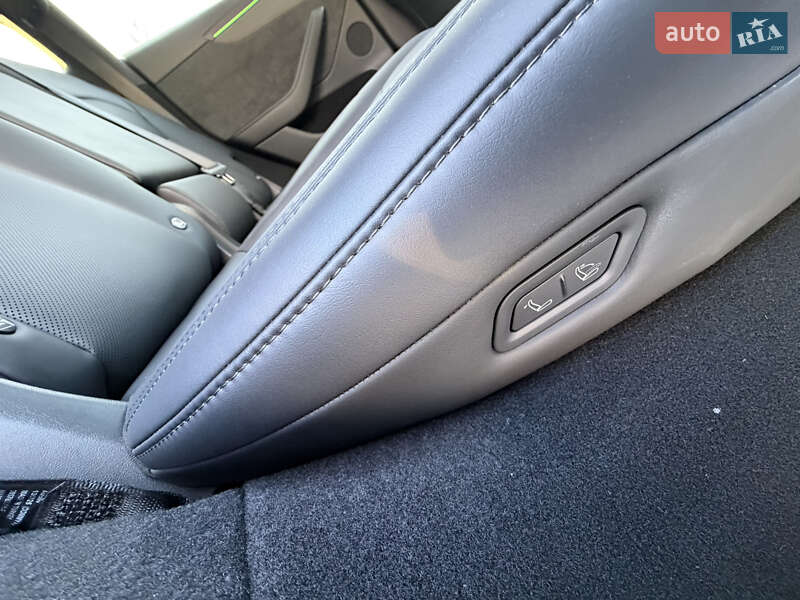 Позашляховик / Кросовер Tesla Model Y 2025 в Дніпрі