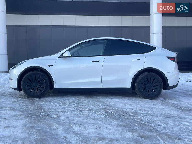 Внедорожник / Кроссовер Tesla Model Y 2023 в Киеве фото 8 Внедорожник / Кроссовер Tesla Model Y 2023 в Киеве
