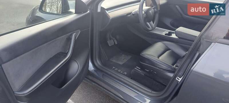 Позашляховик / Кросовер Tesla Model Y 2022 в Києві