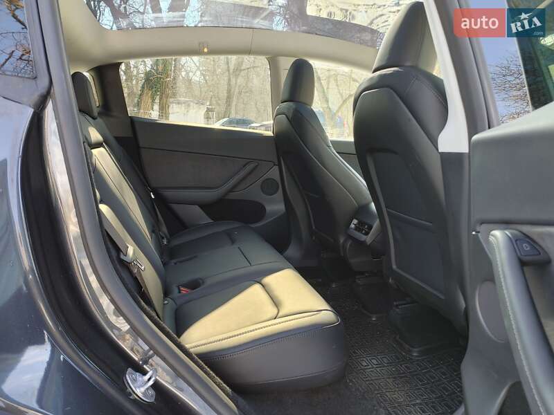 Внедорожник / Кроссовер Tesla Model Y 2024 в Одессе