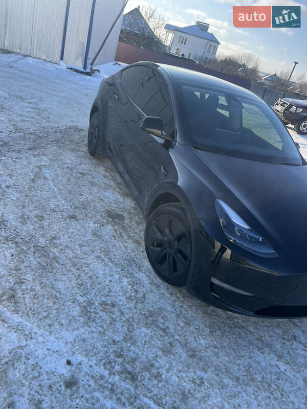 Позашляховик / Кросовер Tesla Model Y 2024 в Дергачах фото 2 Позашляховик / Кросовер Tesla Model Y 2024 в Дергачах