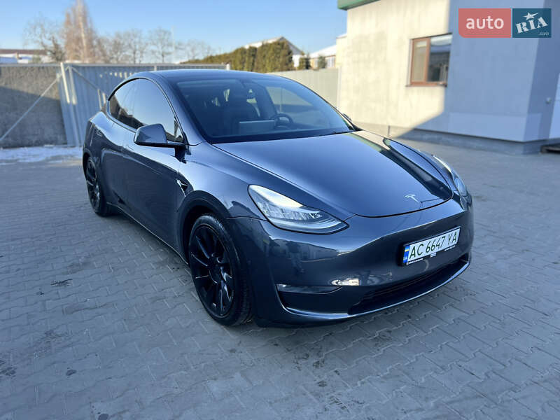 Tesla Model Y 2022