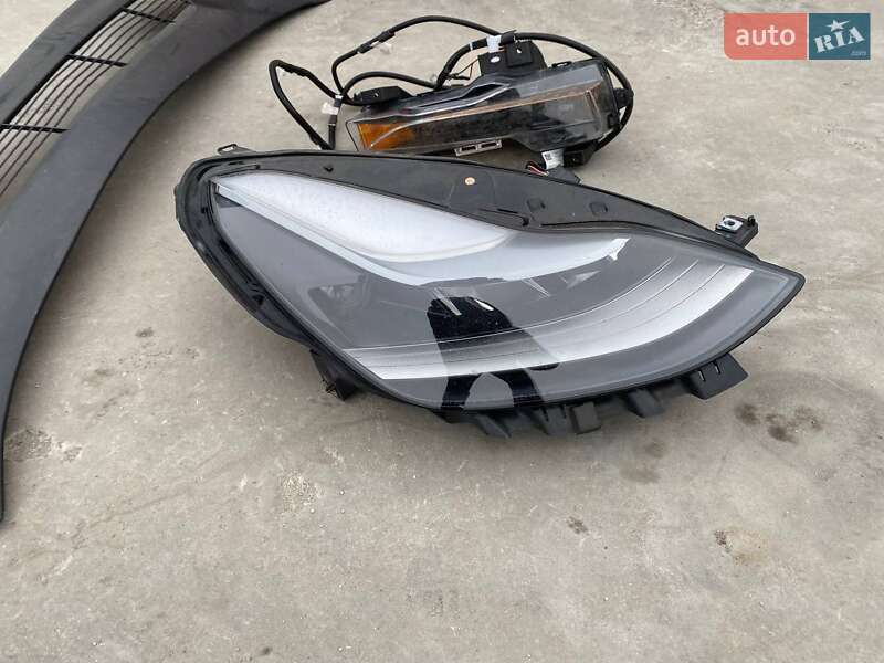 Позашляховик / Кросовер Tesla Model Y 2023 в Львові