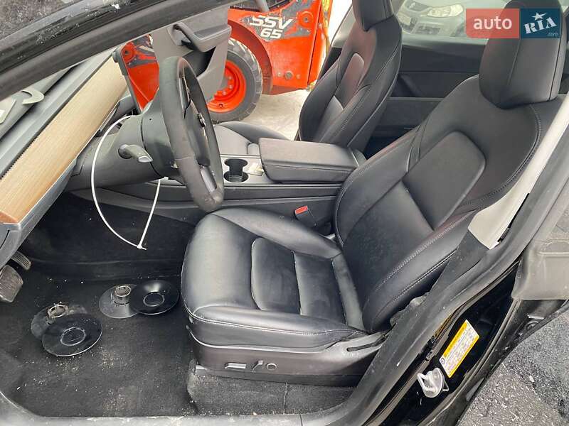 Позашляховик / Кросовер Tesla Model Y 2023 в Львові