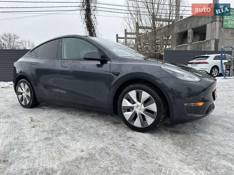 Внедорожник / Кроссовер Tesla Model Y 2024 в Киеве фото 8 Внедорожник / Кроссовер Tesla Model Y 2024 в Киеве
