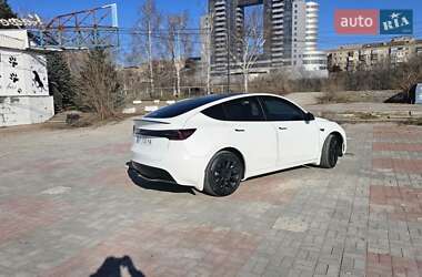 Внедорожник / Кроссовер Tesla Model Y 2020 в Запорожье