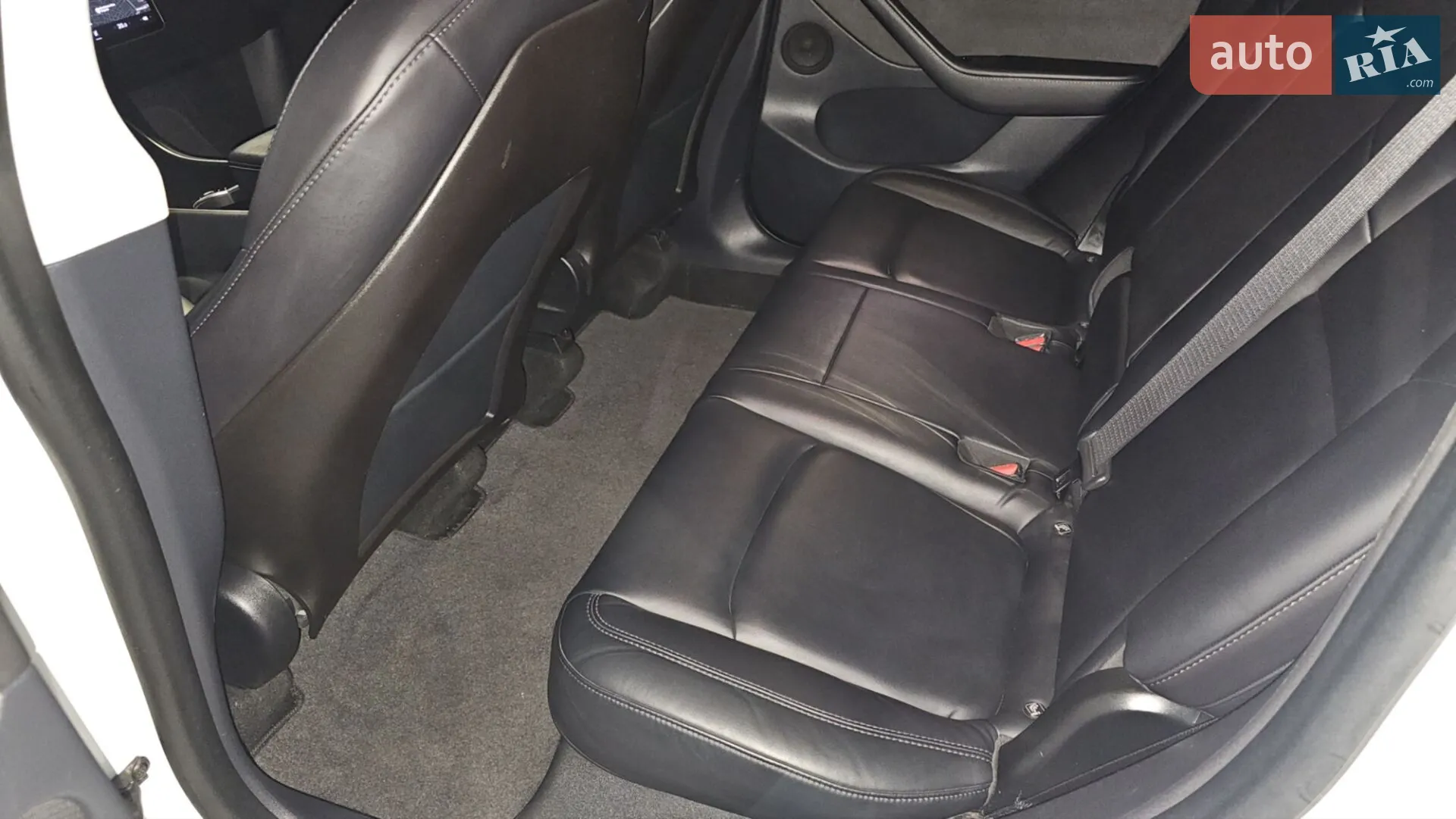 2020 Tesla Model Y - мініатюра 12