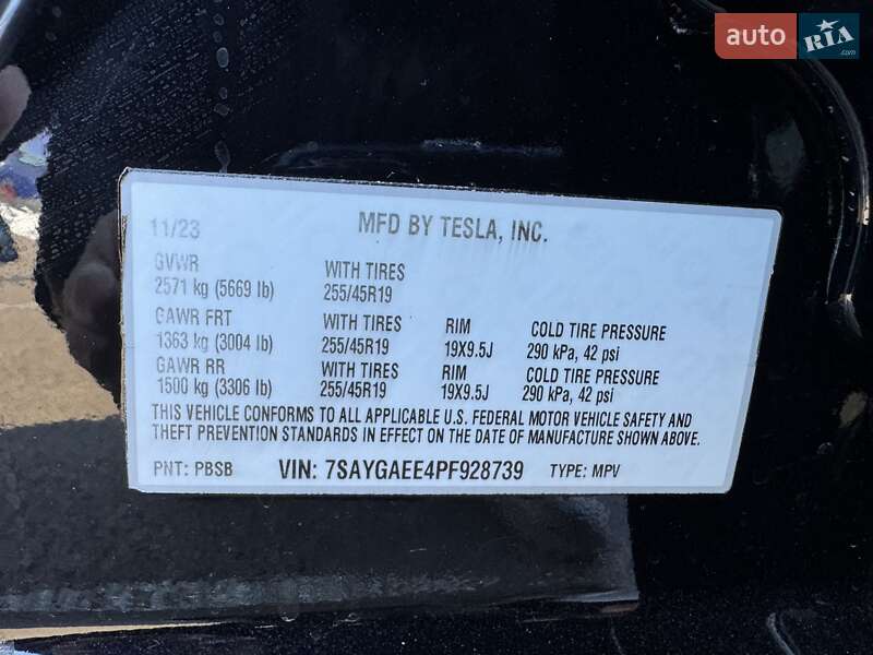 Позашляховик / Кросовер Tesla Model Y 2023 в Рівному фото 17 Позашляховик / Кросовер Tesla Model Y 2023 в Рівному