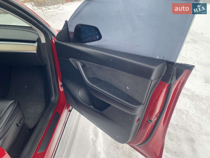 Внедорожник / Кроссовер Tesla Model Y 2022 в Тараще