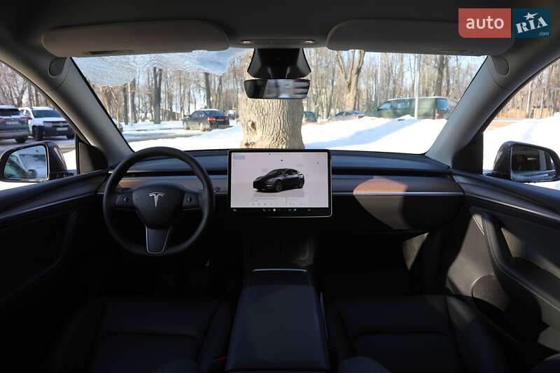 Позашляховик / Кросовер Tesla Model Y 2024 в Харкові
