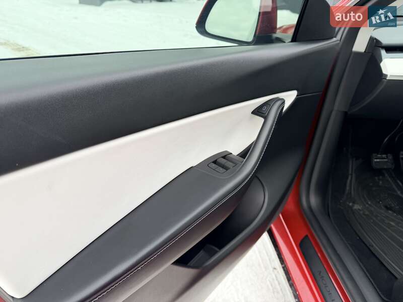 Позашляховик / Кросовер Tesla Model Y 2022 в Вінниці