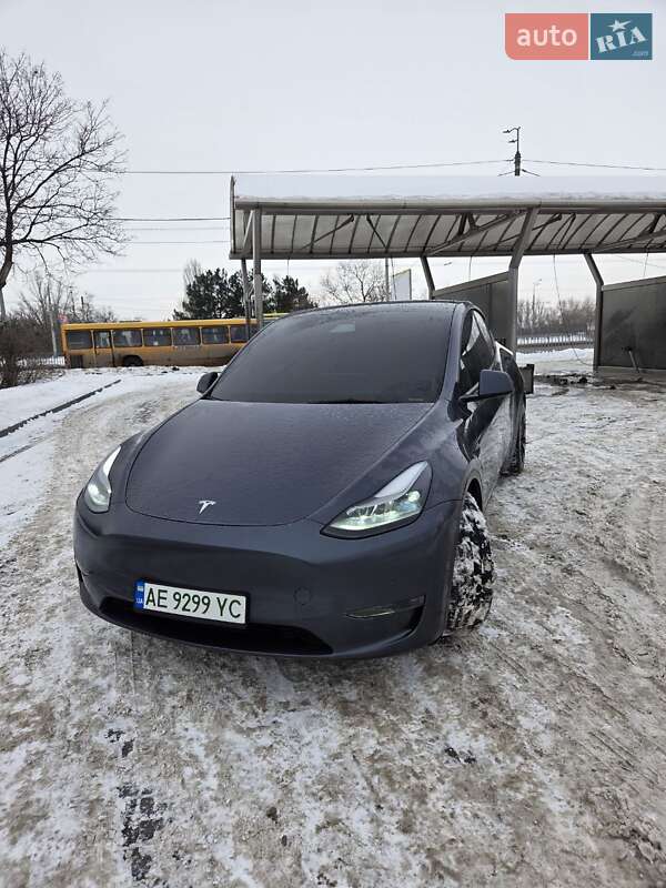 Позашляховик / Кросовер Tesla Model Y 2022 в Дніпрі