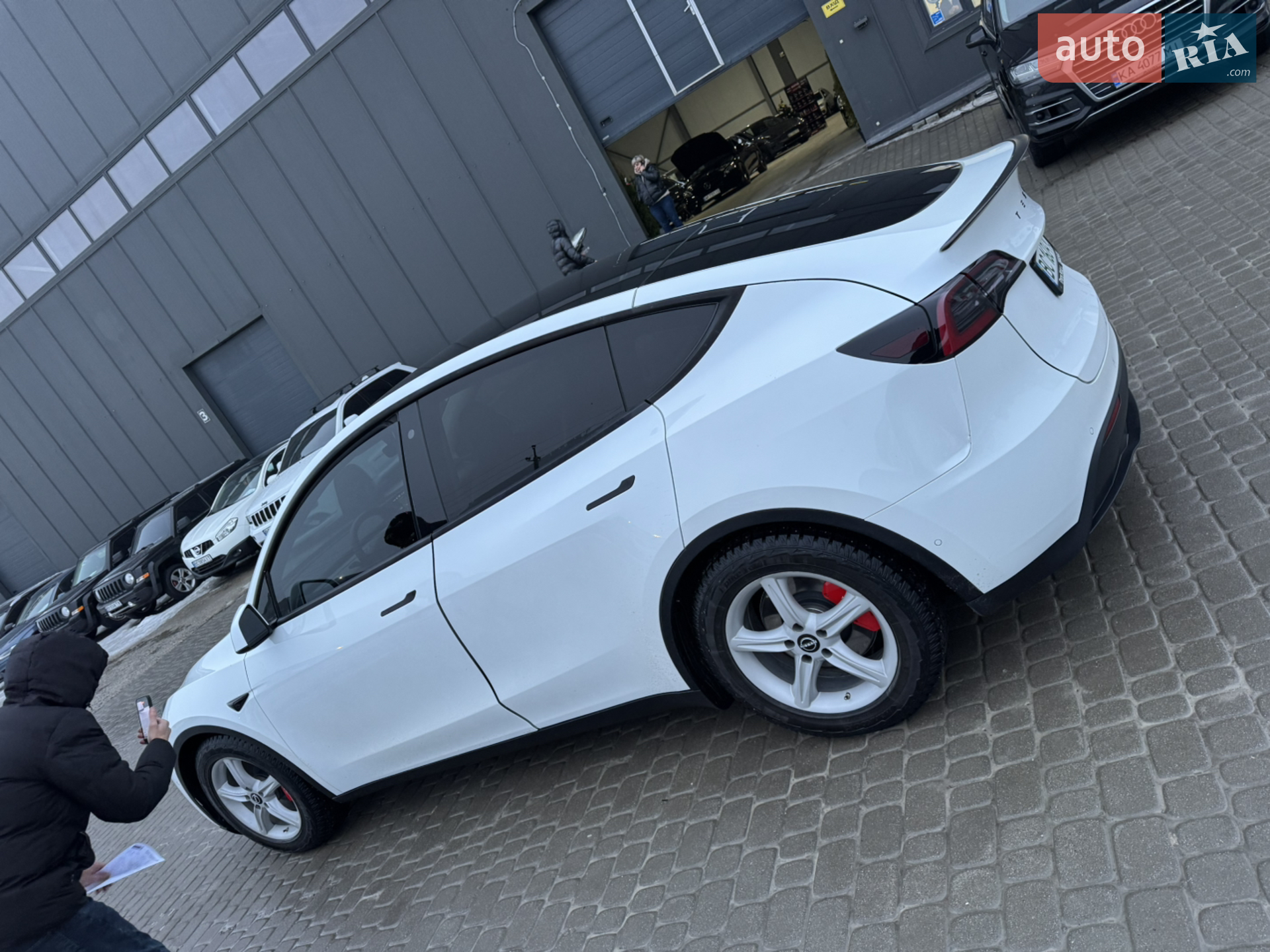 2020 Tesla Model Y - мініатюра 2