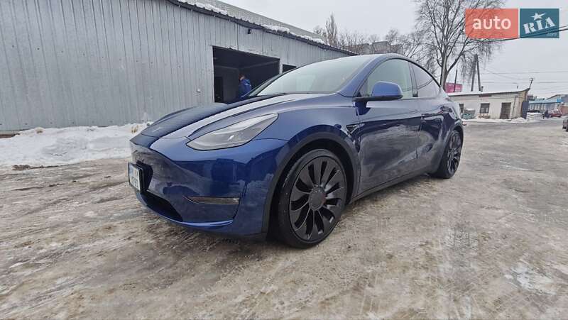 Позашляховик / Кросовер Tesla Model Y 2022 в Рівному
