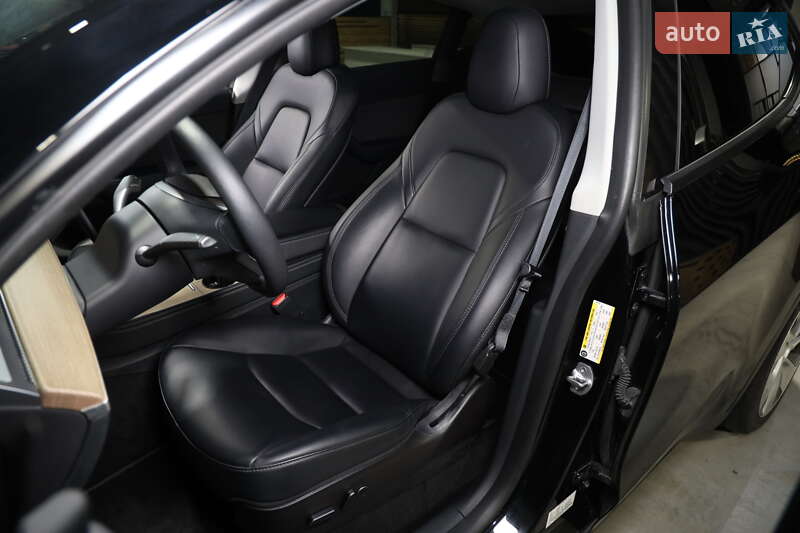 Позашляховик / Кросовер Tesla Model Y 2022 в Луцьку