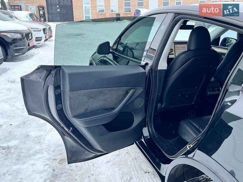 Позашляховик / Кросовер Tesla Model Y 2023 в Луцьку