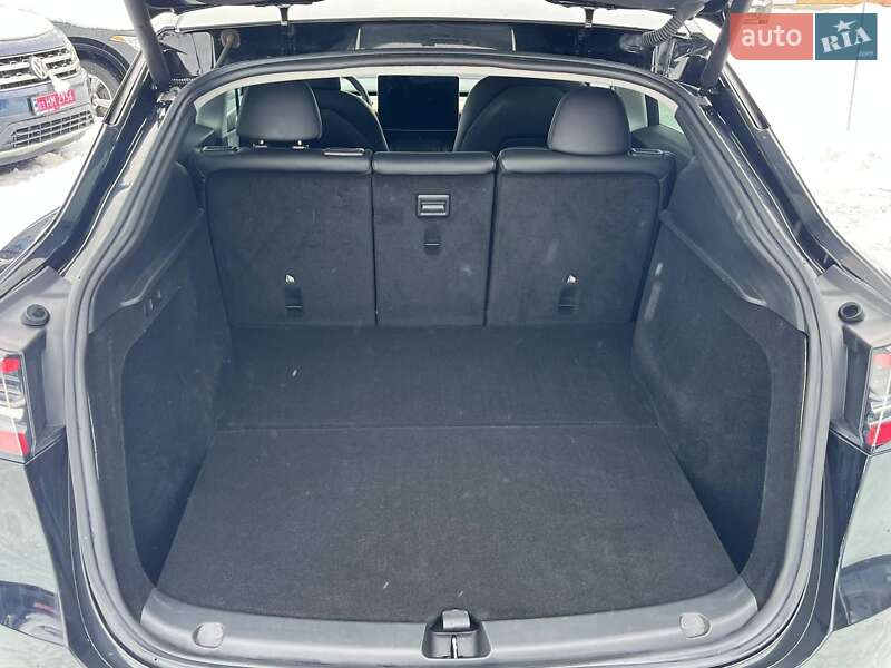 Позашляховик / Кросовер Tesla Model Y 2023 в Луцьку