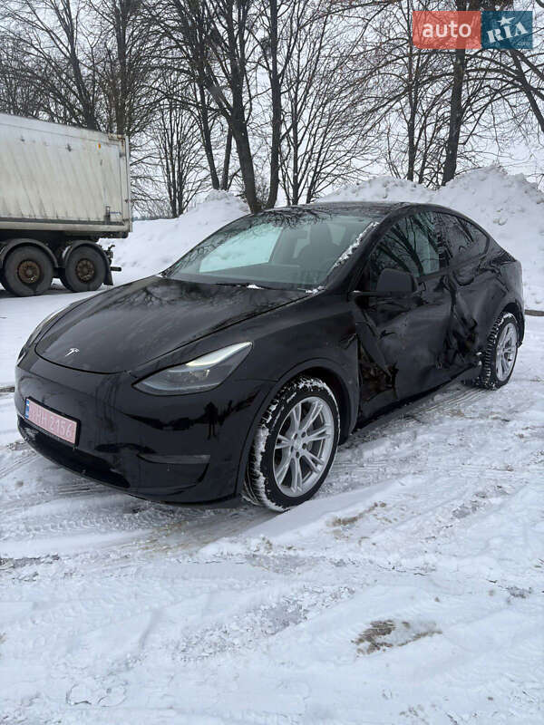 Позашляховик / Кросовер Tesla Model Y 2022 в Рівному фото 2 Позашляховик / Кросовер Tesla Model Y 2022 в Рівному