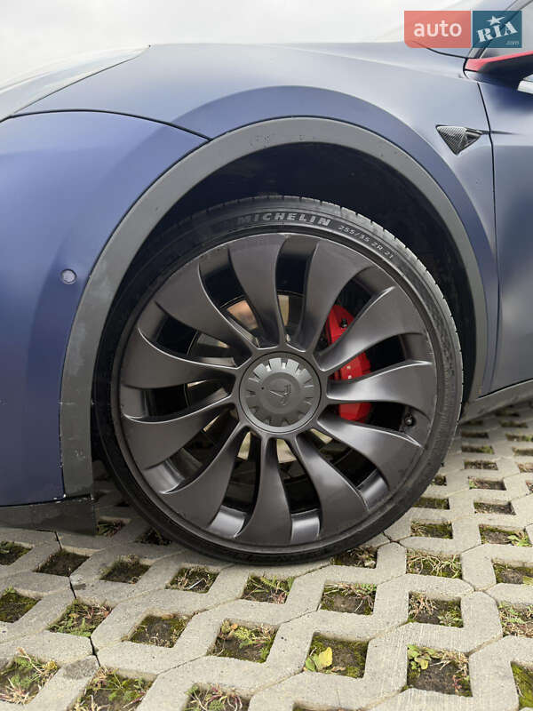 Позашляховик / Кросовер Tesla Model Y 2021 в Хмельницькому