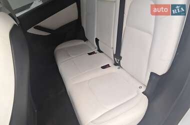 Внедорожник / Кроссовер Tesla Model Y 2022 в Ровно