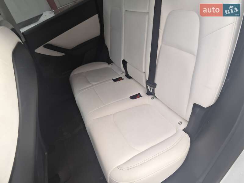 Внедорожник / Кроссовер Tesla Model Y 2022 в Ровно фото 9 Внедорожник / Кроссовер Tesla Model Y 2022 в Ровно