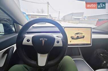 Внедорожник / Кроссовер Tesla Model Y 2022 в Ровно