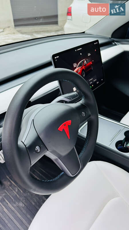 Позашляховик / Кросовер Tesla Model Y 2023 в Хмельницькому