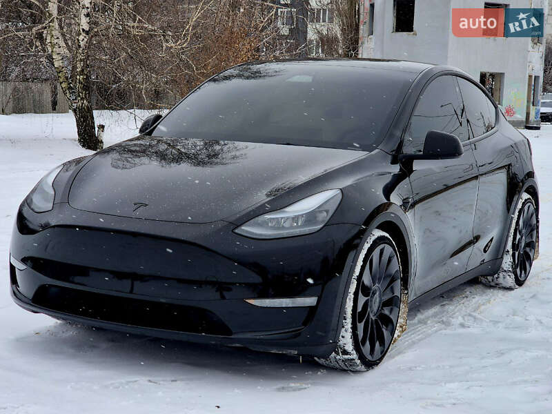 Внедорожник / Кроссовер Tesla Model Y 2023 в Харькове