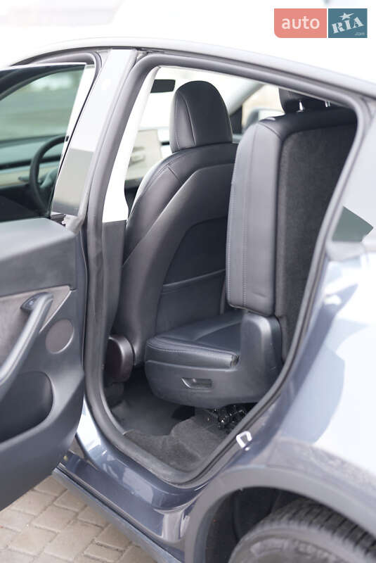 Позашляховик / Кросовер Tesla Model Y 2022 в Львові фото 11 Позашляховик / Кросовер Tesla Model Y 2022 в Львові