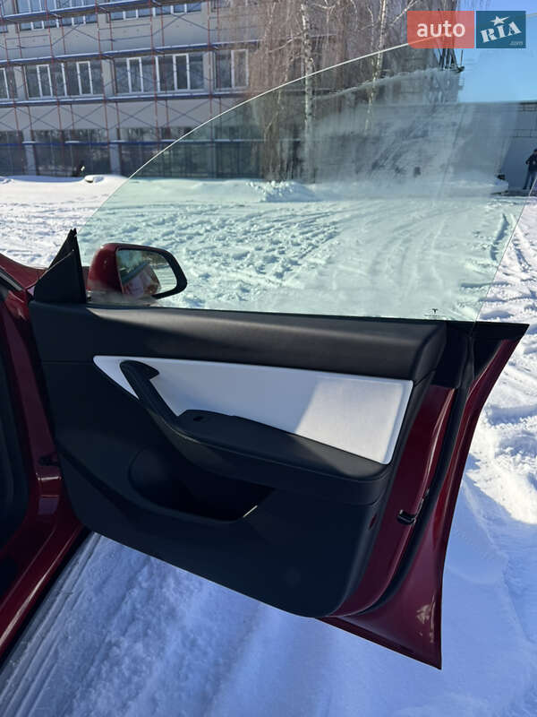 Позашляховик / Кросовер Tesla Model Y 2021 в Білій Церкві