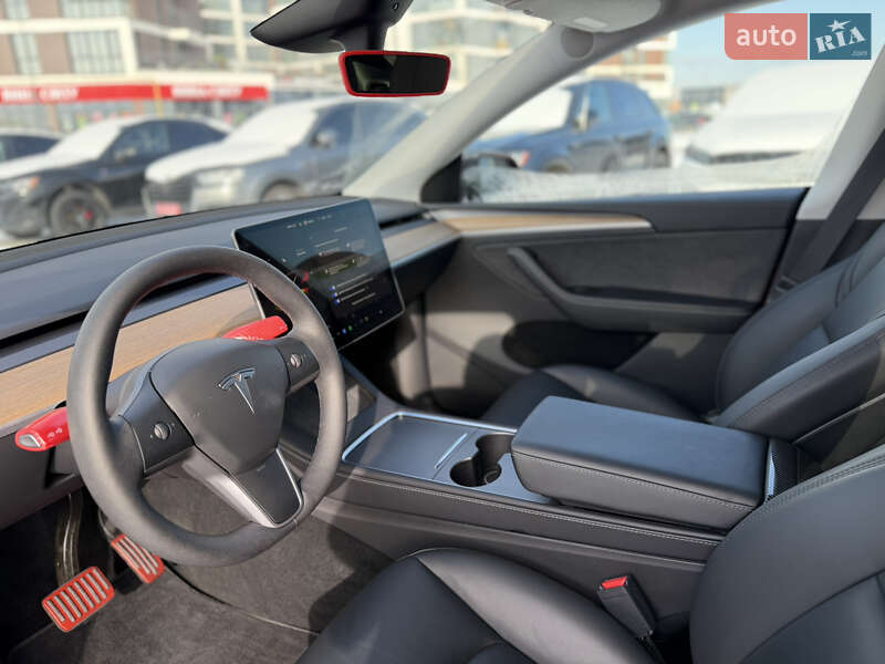 Позашляховик / Кросовер Tesla Model Y 2024 в Львові