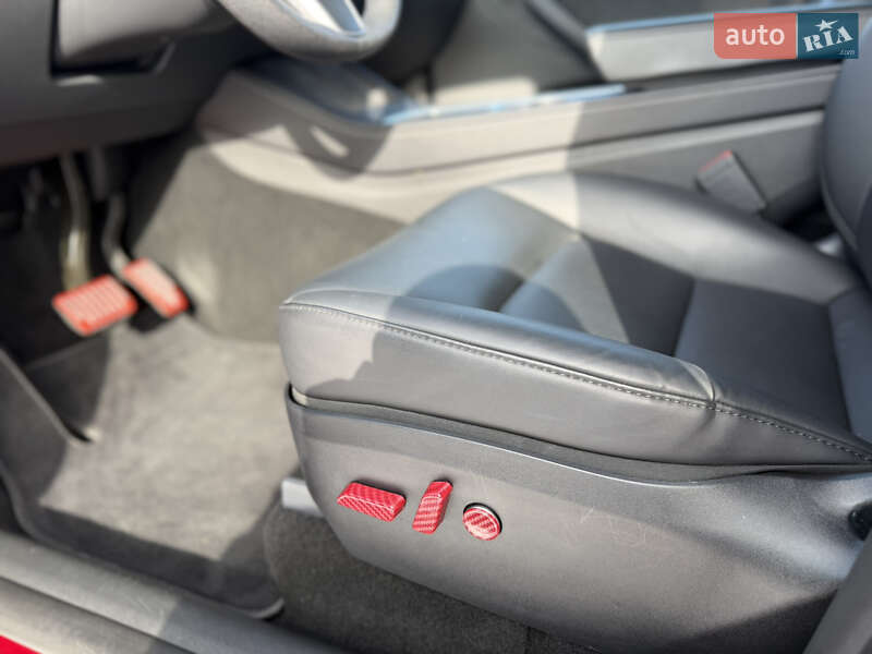 Позашляховик / Кросовер Tesla Model Y 2024 в Львові