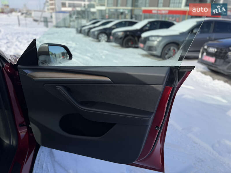Позашляховик / Кросовер Tesla Model Y 2024 в Львові