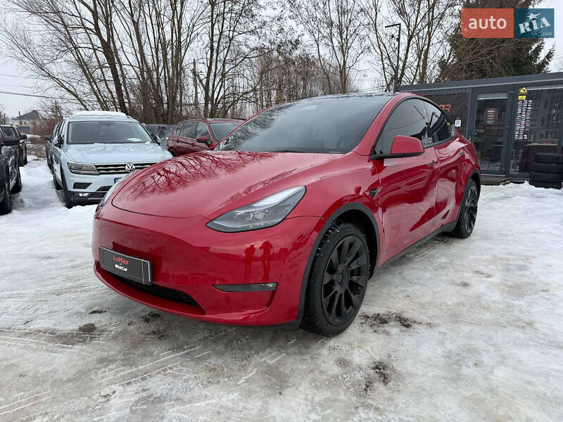 Tesla Model Y 2023