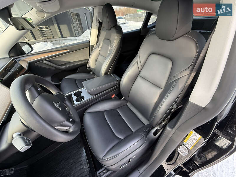Позашляховик / Кросовер Tesla Model Y 2023 в Львові