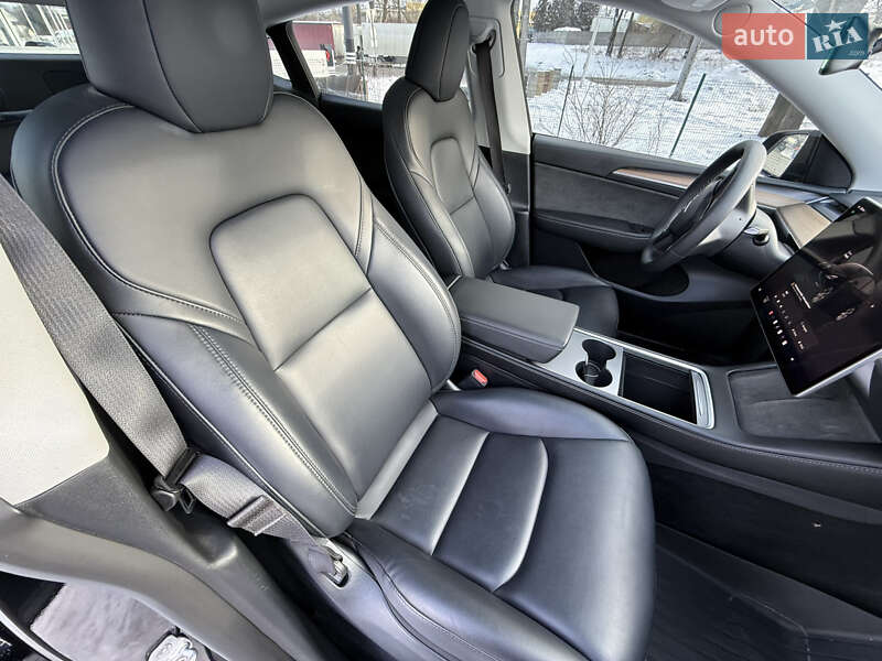 Позашляховик / Кросовер Tesla Model Y 2023 в Львові