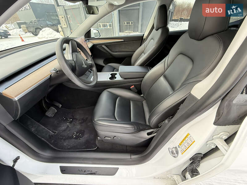 Позашляховик / Кросовер Tesla Model Y 2023 в Львові