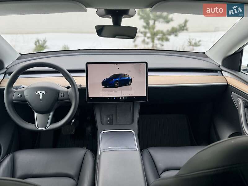 Позашляховик / Кросовер Tesla Model Y 2024 в Луцьку