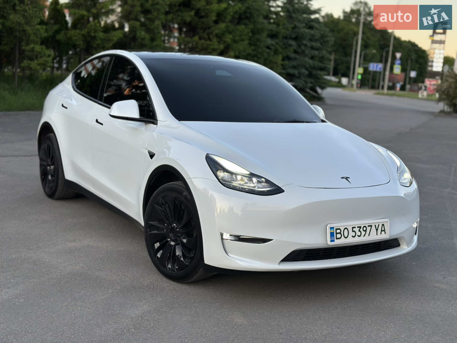2023 Tesla Model Y - мініатюра 4