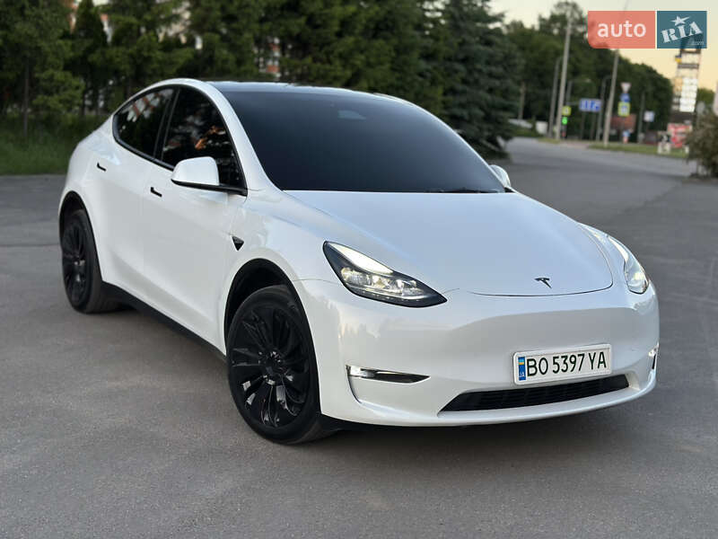 Позашляховик / Кросовер Tesla Model Y 2023 в Тернополі