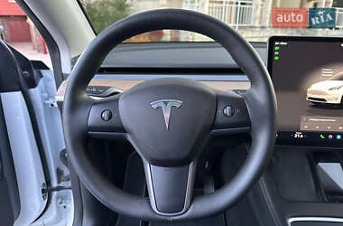 Внедорожник / Кроссовер Tesla Model Y 2023 в Тернополе