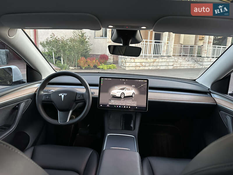 Позашляховик / Кросовер Tesla Model Y 2023 в Тернополі