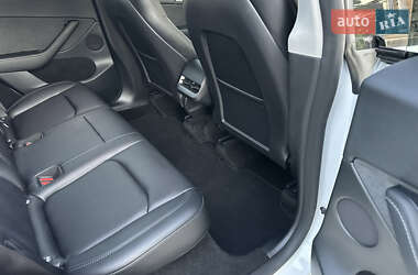 Внедорожник / Кроссовер Tesla Model Y 2023 в Тернополе