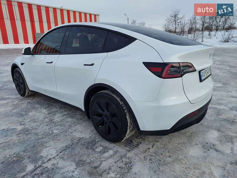 Позашляховик / Кросовер Tesla Model Y 2025 в Харкові
