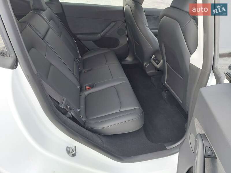 Позашляховик / Кросовер Tesla Model Y 2025 в Харкові