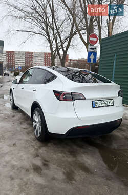 Внедорожник / Кроссовер Tesla Model Y 2023 в Львове